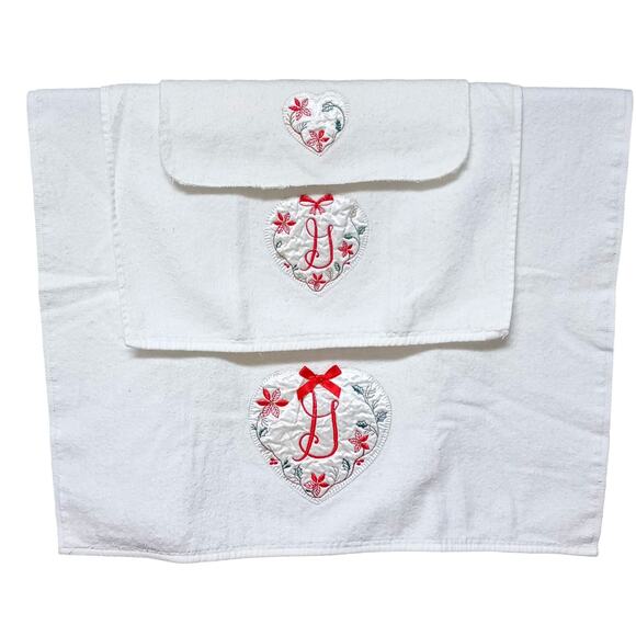 🎄Vintage Christmas Towel Set Monogram G Heart 💖 Holiday Bath Distressed - Picture 1 of 9